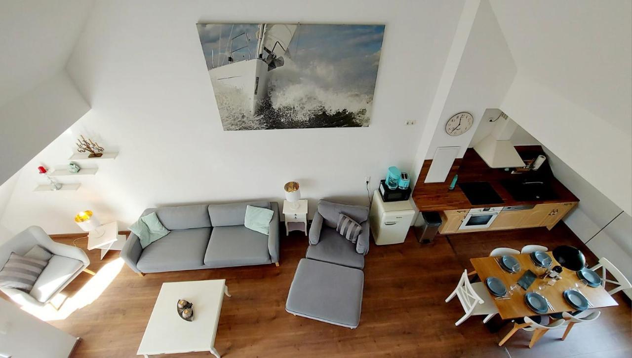 Hochwertige Ferienwohnung Direkt Am Wasser Mit Balkon 그라이프스발트 외부 사진