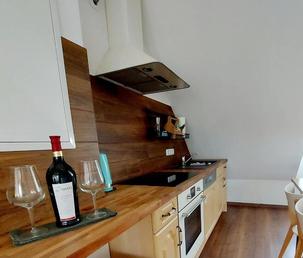 Hochwertige Ferienwohnung Direkt Am Wasser Mit Balkon 그라이프스발트 외부 사진